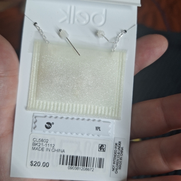 BELK INSPIRATIONAL JEWELRY GIFT SET NECKLACE WITH EARRINGS NWT HYPOALLERGENIC - Picture 3 of 3